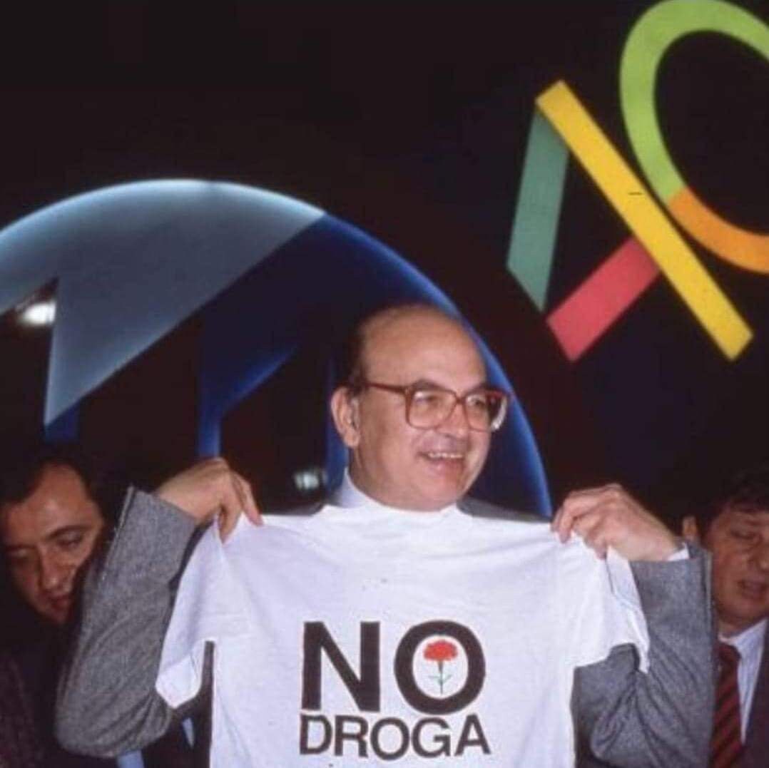 NO DROGA reprint of a Craxi PSI owned t-shirt